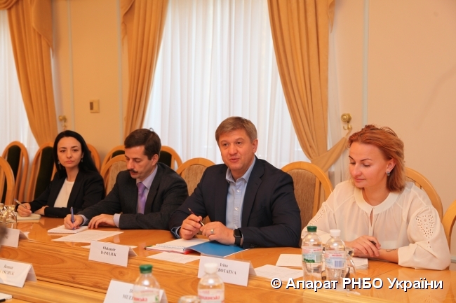 Ukraine, Canada to step up defense cooperation 03