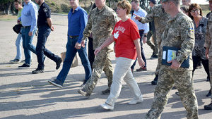Міністр міжнародного розвитку Канади Бібо відвідала зону проведення ООС. ФОТО