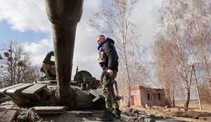 Воєнкор Мар’ян Кушнір: "Полонений розплакався, коли наш боєць віддав йому свій "Red Bull" та почав розпитувати про сім’ю"