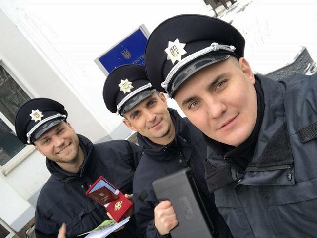 Начальник патрульной полиции Одесской области Юрий Рыбак: Я не имею права опорочить фамилию погибшего за Украину отца 06 Начальник патрульной полиции Одесской области Юрий Рыбак: Я не имею права опорочить фамилию погибшего за Украину отца 06