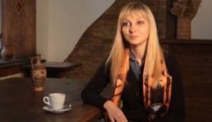 Любимые женщины арестованных активистов Майдана поздравили их с Днем святого Валентина. ВИДЕО