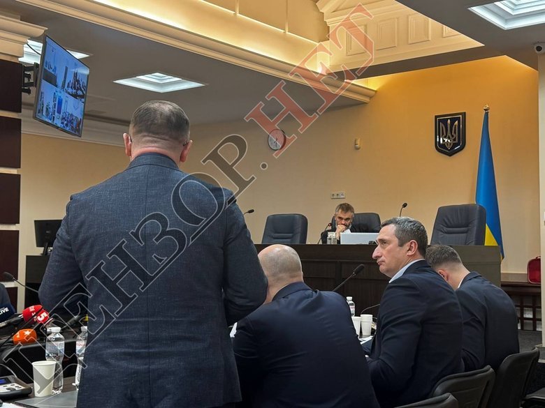 Chernyshov at a HACC meeting