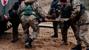 Четверо из шестерых раненых 20 ноября на Донбассе находятся в тяжелом состоянии, - СМИ