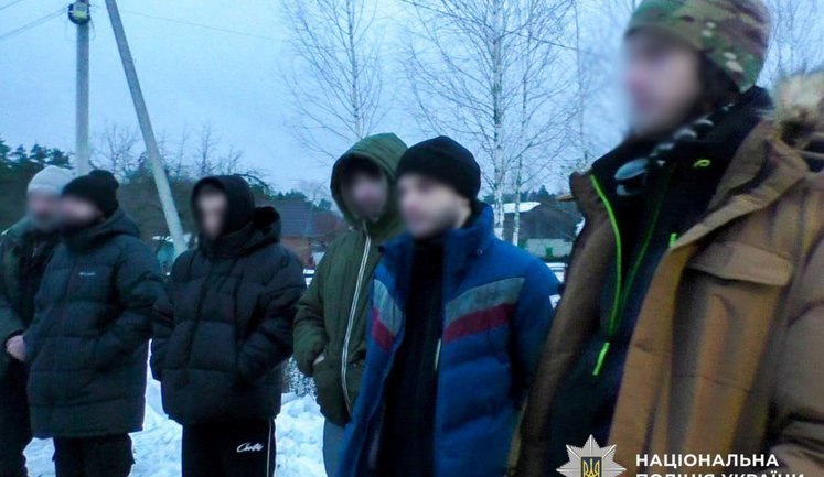 Брал с уклонистов по $10 тысяч: на Ривненщине будут судить организатора схемы выезда мужчин за границу. ФОТО