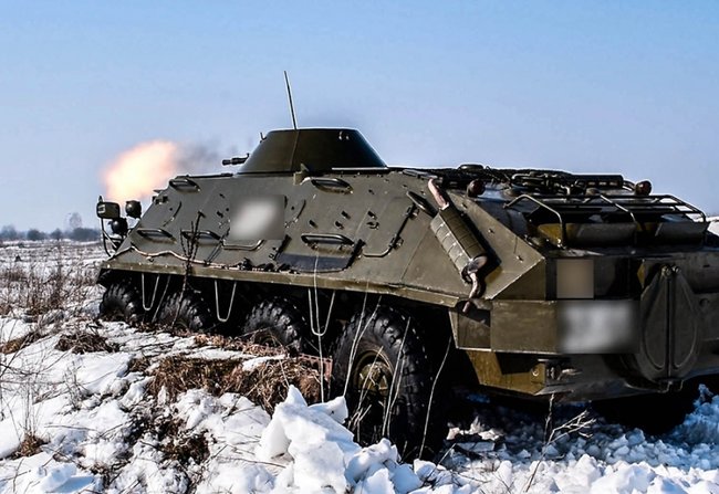 Луцкие нацгвардейцы потренировались в ведении боя в полевых условиях 04