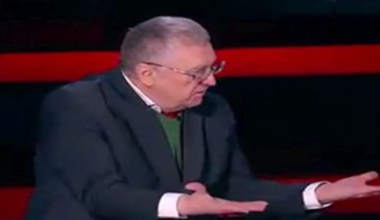 "Невелика бомба. Маленька. Там, де резиденція Порошенка. Невеликий котлованчик", - Жириновський пропонує "обмежений ядерний напад". ВIДЕО