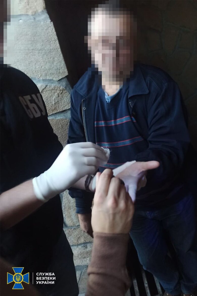 Викрито нові схеми для ухилянтів: серед фігурантів - двоє військкоматівців та очільниця ВЛК, які створили злочинну організацію, - СБУ 06