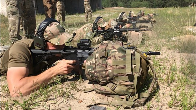 Спецпризначенці Держприкордонслужби отримали нові штурмові гвинтівки UAR-15 02