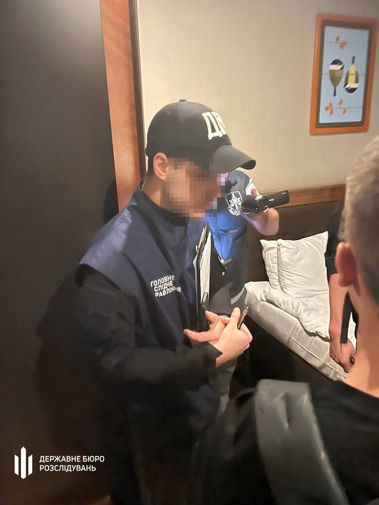 In Lviv, cocaine sales channel from Ecuador was blocked 04