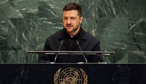 Украинские удары направлены на то, чтобы не дать РФ превратить Крым в военную базу, - Зеленский