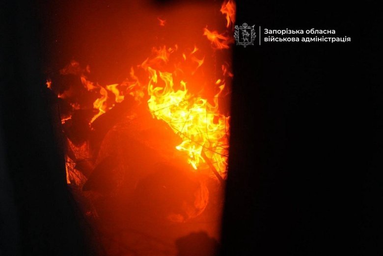 Russia struck Zaporizhzhia: the bodies of two women were recovered from the rubble