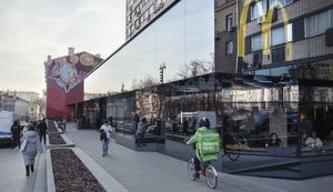 Російська прокуратура погрожує західним компаніям, що покидають РФ, арештами