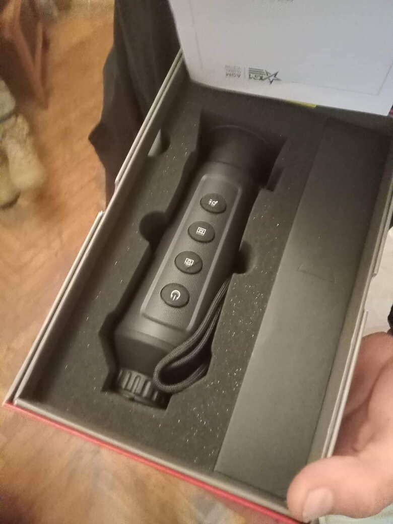 Воинам срочно нужны два дрона, тепловизор и планшеты, - волонтер Юсупова 04