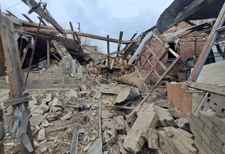 Shelling of Nikopol district and injury of a woman on February 6