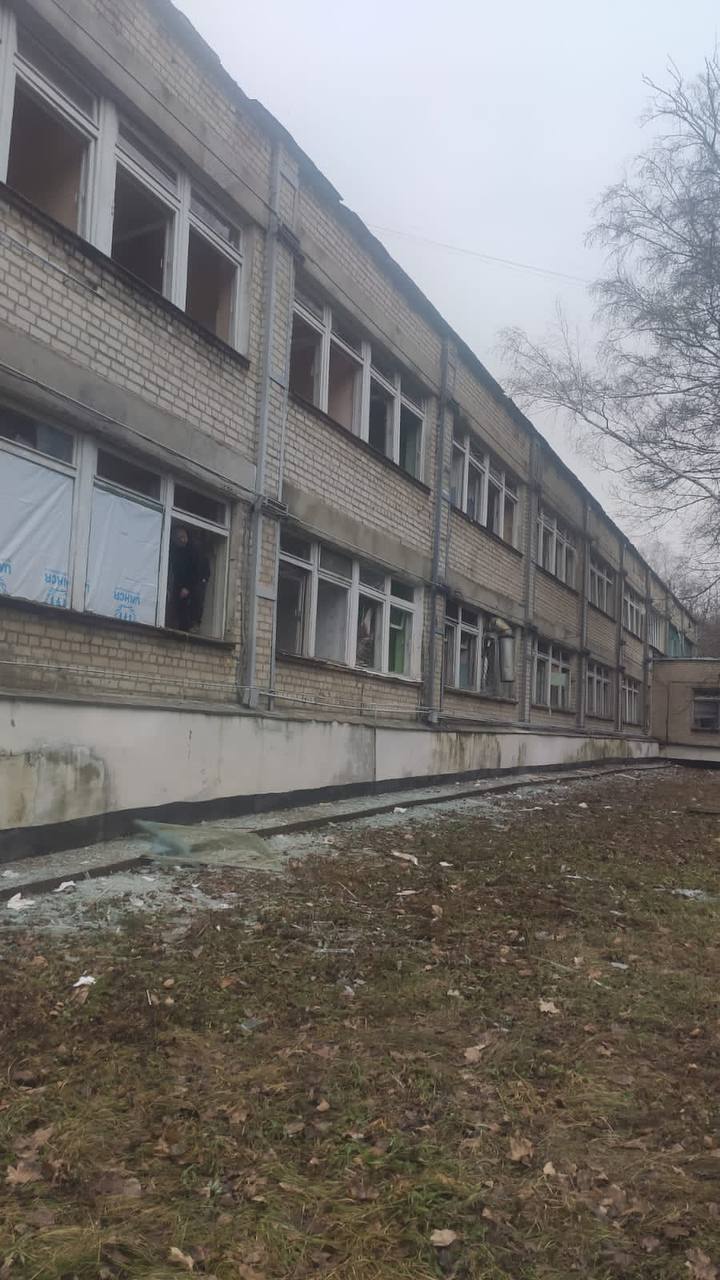 Окупанти вдарили по Куп’янщині, пошкоджено лікарню, поранено фельдшера, - Синєгубов 03