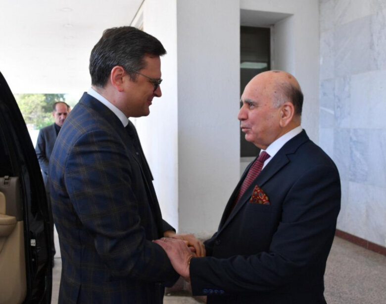 Kuleba and Iraqi Foreign Minister Hussein discussed grain exports and peace formula 03