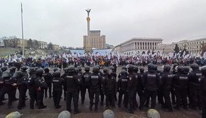 About 40 policemen injured during rally on Maidan – Kyiv police