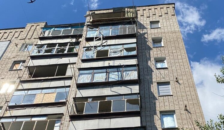 Оккупанты били по Кривому Рогу и трем районам Днепропетровщины: есть пострадавшие, повреждены дома, пожарная часть и ЛЭП. ФОТОРЕПОРТАЖ