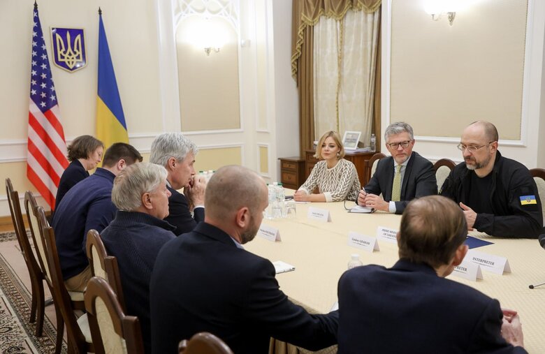 Київ відвідали сенатори Грем, Блюменталь та Вайтгаус 04