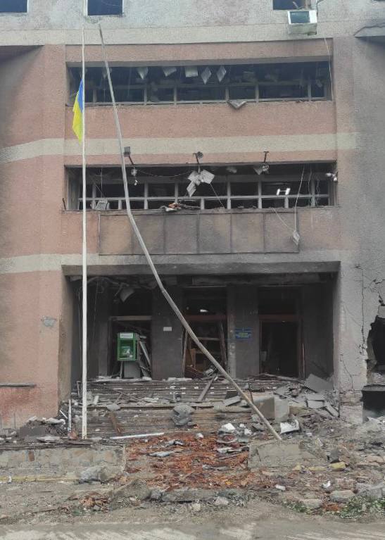 Occupiers launched rocket attacks on Mykolaiv. Buildings of P. Mohyla National University, enterprises, private houses were damaged - Kim 02 Occupiers launched rocket attacks on Mykolaiv. Buildings of P. Mohyla National University, enterprises, private houses were damaged - Kim 02