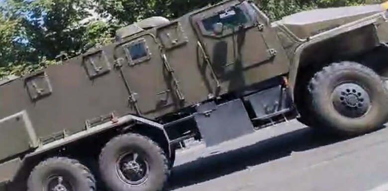 Переміщення техніки в Маріуполі