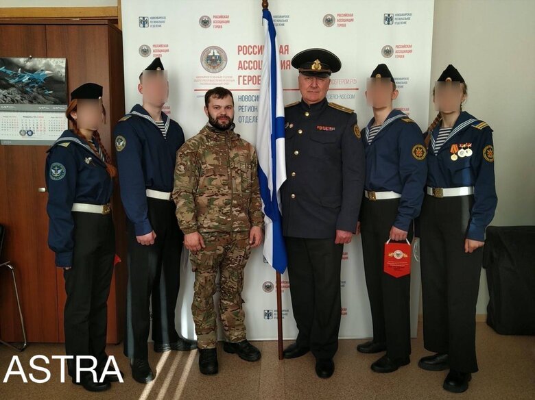 Помилуваного Путіним педофіла Микиту Сем'янова запрошують до шкіл як 