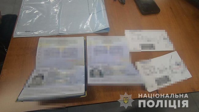 44-річний одесит вербував жінок для роботи в борделях Ізраїлю і Німеччини, - Нацполіція 03