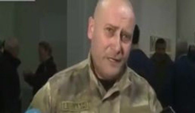 Як же ви задовбали битвою всіх проти всіх! Невже у вас, тилові пацюки, відсутній інстинкт самозбереження? - Ярош