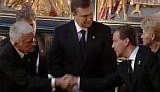 Янукович и Медведев примирились над гробом Качинского. ВИДЕО.