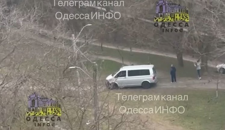 Військовослужбовець ТЦК застосував зброю під час заходів оповіщення в Одесі. ВIДЕО