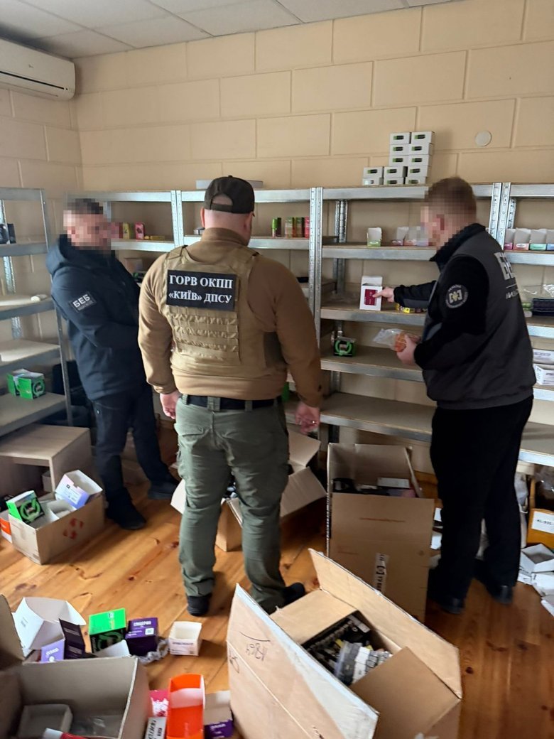 Раскрыт мощный канал контрафакта на 10 млн грн