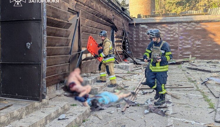 Russian strikes on recreation center in Zaporizhzhia district: 9 people hospitalized, one child in serious condition (updated)