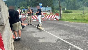 Віз трьох військовозобов’язаних до кордону зі Словаччиною: на Львівщині затримано майора Нацгвардії, - ДБР. ФОТО