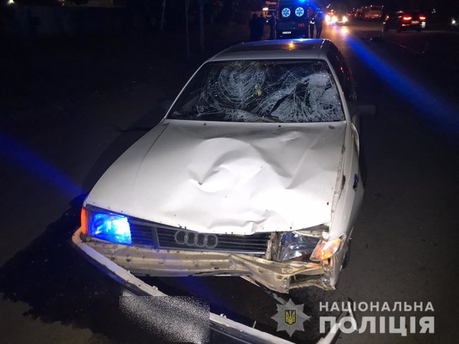Автомобиль насмерть сбил двух сестер-близнецов под Киевом, - полиция 01