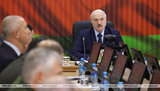 Лукашенко в Міноборони: нам не потрібні жодні посередники, країну не віддамо