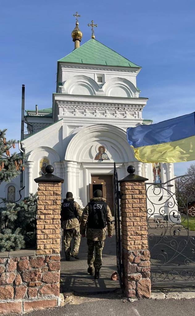 СБУ проводить безпекові заходи у Свято-Миколаївському соборі Житомирської області, який раніше належав УПЦ МП 02