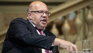 Министр экономики Германии не хочет отказываться от "Северного потока-2"