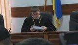 Суд удалился в совещательную комнату для избрания меры пресечения подозреваемому в заказе убийства Гандзюк Мангеру