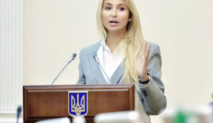 ЦИК ждет решение КС о неконституционности указа Зеленского о роспуске Рады, - секретарь комиссии Бернацкая