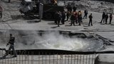 Прорыв теплотрассы в Киеве: как дороги уходят под землю. ФОТОрепортаж