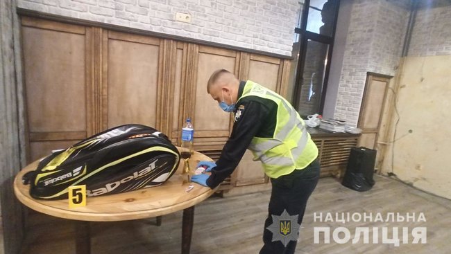 Мужчина застрелился из помпового ружья в туалете харьковского кафе, - Нацполиция 02