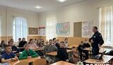школьники,нацолиция