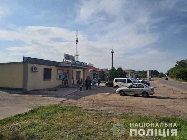 Невідомі підірвали банкомат у сільмазі, але не змогли дістати гроші 03