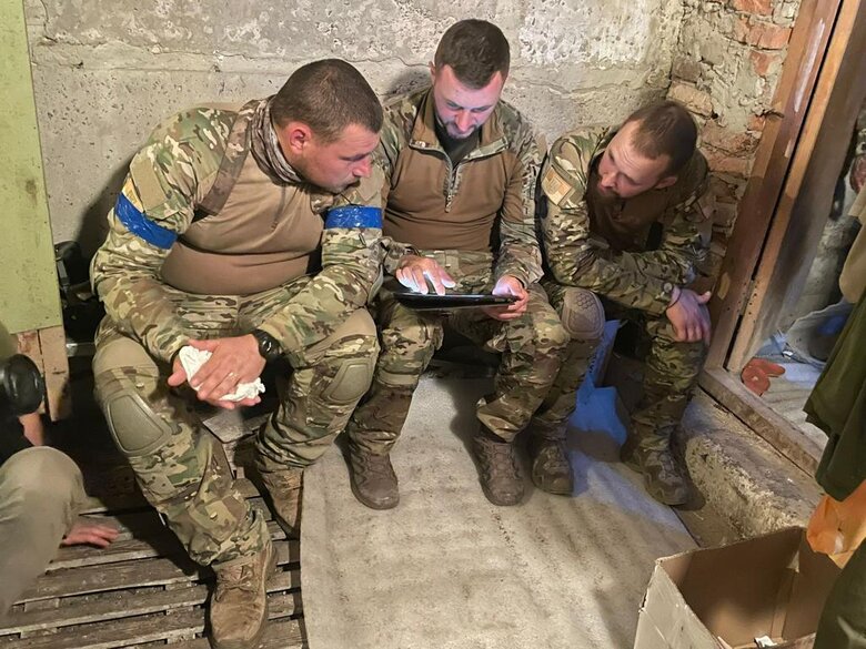 Командир бригади Хартія Національної гвардії України Ігор Оболєнський: Ми розуміємо, що буде перша хвиля наступу, друга, третя, четверта, п’ята. І для цього постійно потрібні люди 05 Командир бригади Хартія Національної гвардії України Ігор Оболєнський: Ми розуміємо, що буде перша хвиля наступу, друга, третя, четверта, п’ята. І для цього постійно потрібні люди 05