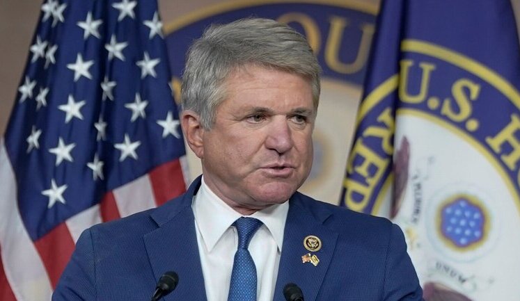 У Конгресі США закликали адміністрацію Трампа відновити постачання зброї Україні