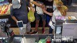 У київському супермаркеті сварка в черзі закінчилася різаниною: хлопець вдарив опонента ножем у живіт. ФОТОрепортаж