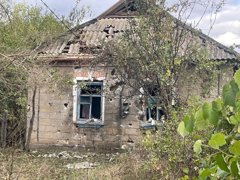 Наслідки російських обстрілів Нікопольщини 15 жовтня