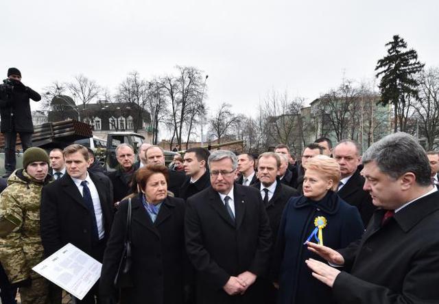 майдан порошенко марш память евромайдан достоинства