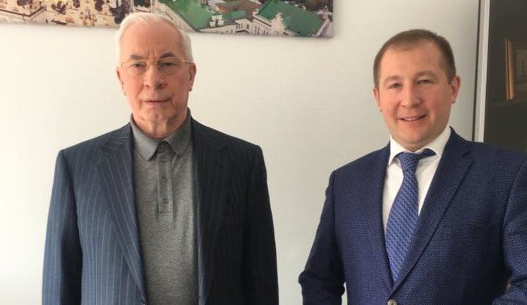Азаров просит допрашивать его по делу Януковича в режиме видеоконференции, - адвокат Сердюк. ДОКУМЕНТ