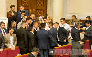 Ще один чорний четвер – монобільшість знову без більшості